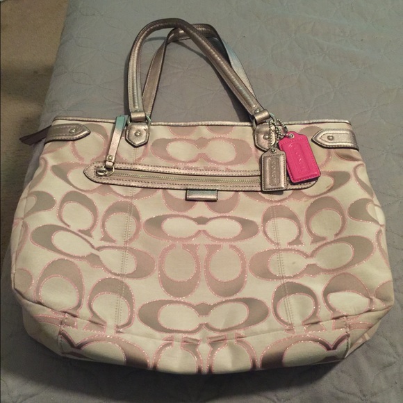 Coach Handbags - Coach purse